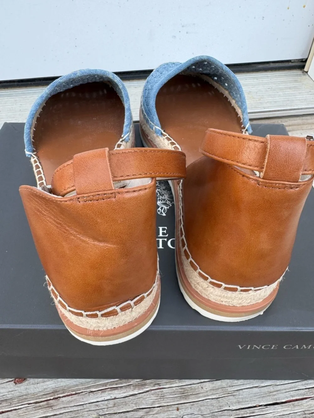 Vince Camuto light blue